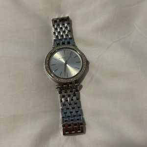 Silver Michael Kors watch ⏱️